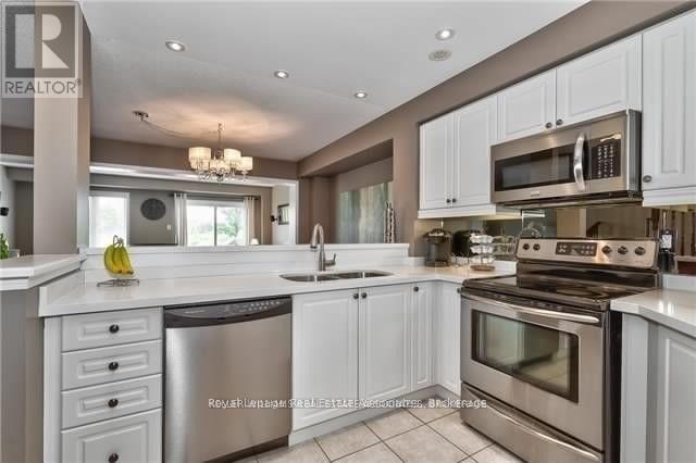 1375 Menefy Place, Milton, Ontario  L9T 7E4 - Photo 4 - W12755664