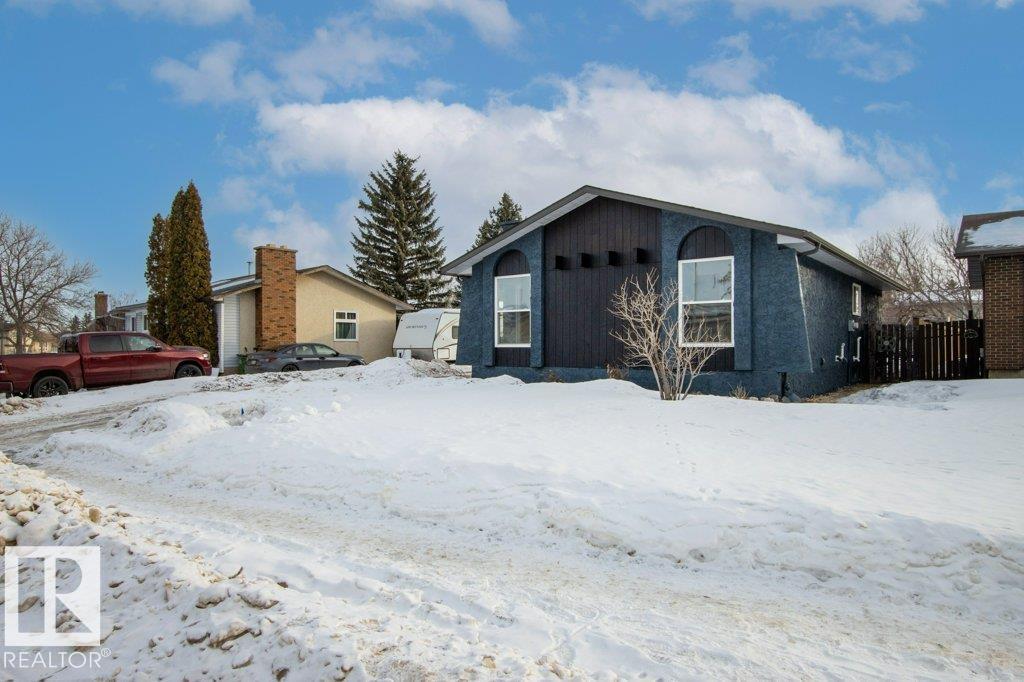 3043 142 AV NW, Edmonton, Alberta