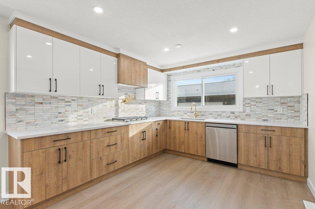 3043 142 Av Nw, Edmonton, Alberta  T5Y 1J1 - Photo 5 - E4471540