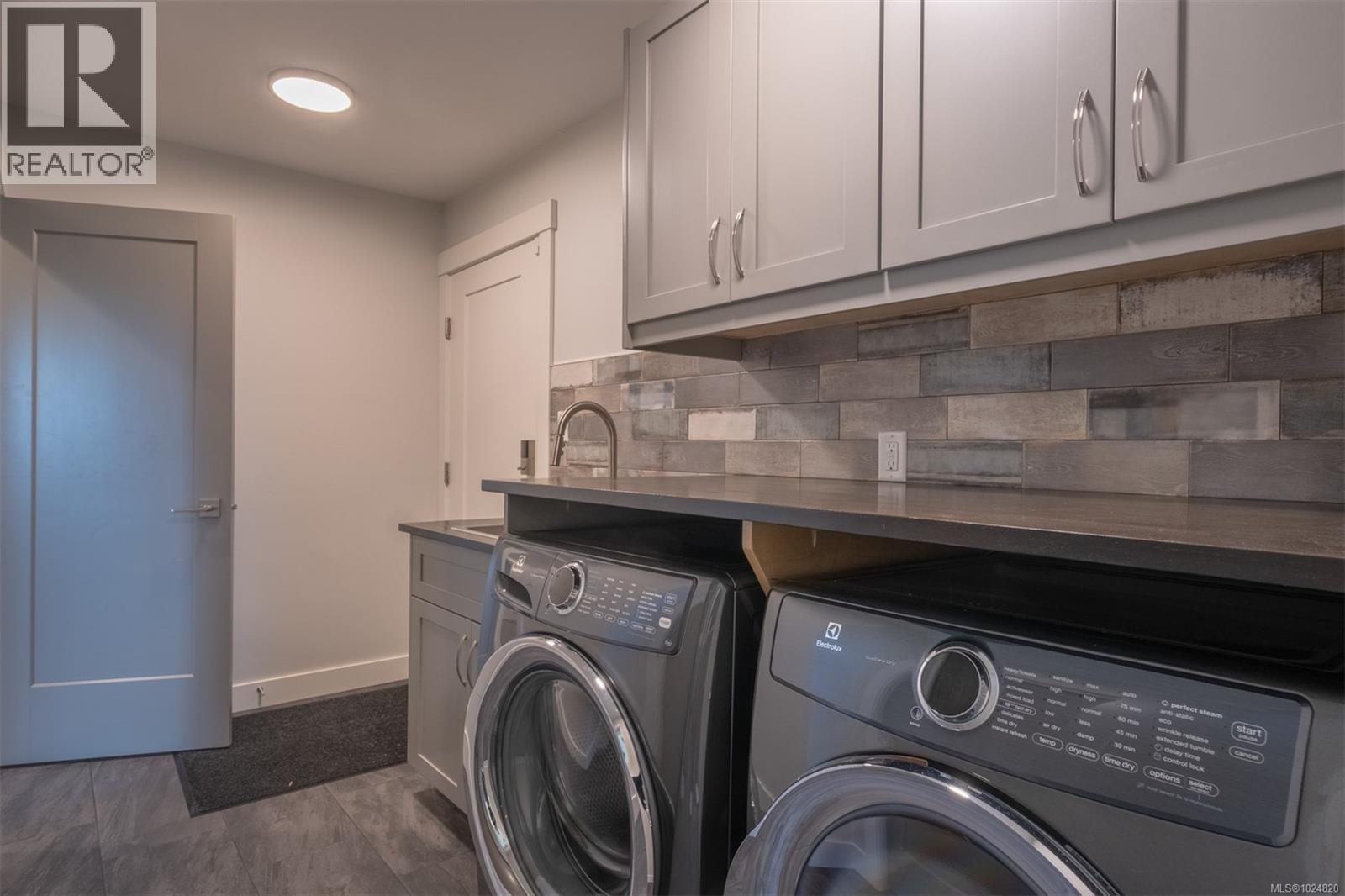 1700 Warn Way, Qualicum Beach, British Columbia  V9K 2S3 - Photo 34 - 1024820