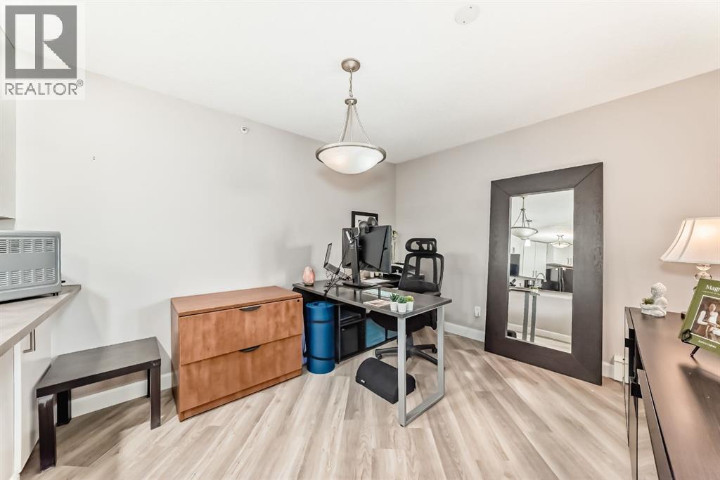 318, 25 Richard Place Sw, Calgary, Alberta  T3E 7N1 - Photo 13 - A2282235