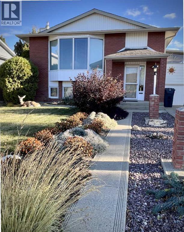 164 Mt Crandell Crescent W, Lethbridge, Alberta  T1K 6L8 - Photo 2 - A2283005