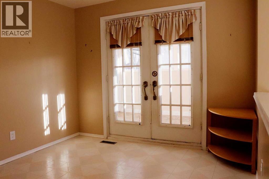 164 Mt Crandell Crescent W, Lethbridge, Alberta  T1K 6L8 - Photo 6 - A2283005