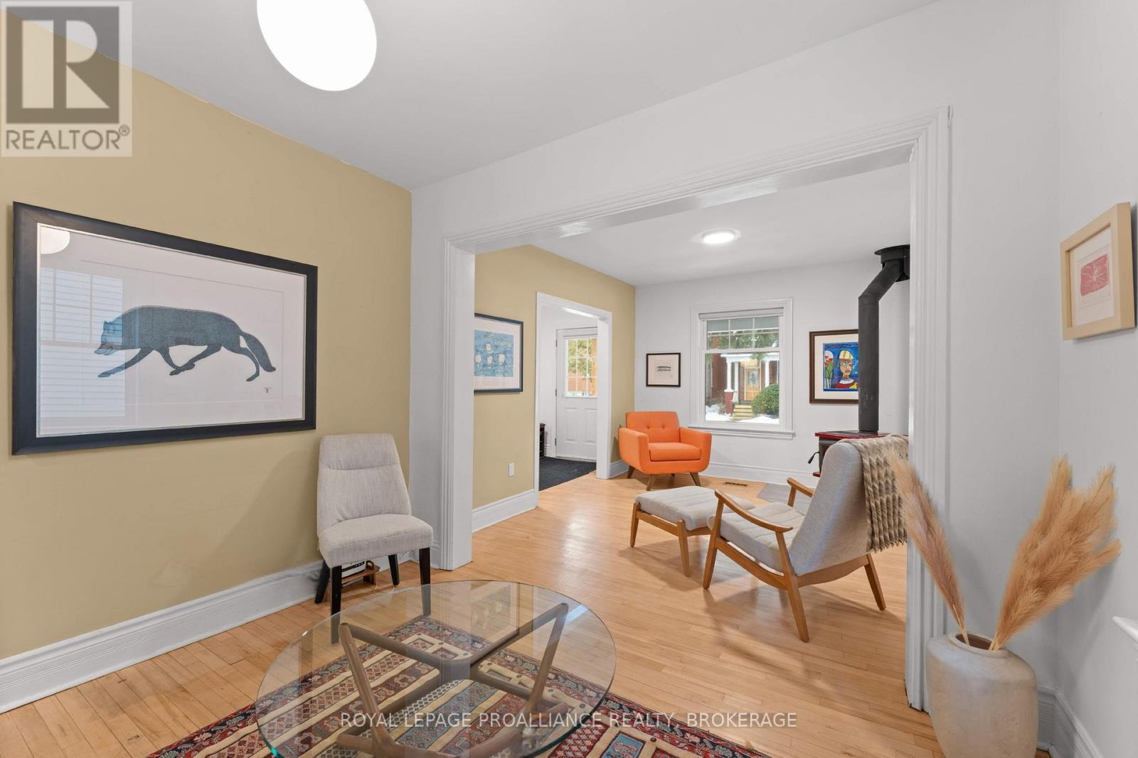 29 Livingston Avenue, Kingston (Central City East), Ontario  K7L 4L1 - Photo 14 - X12755736