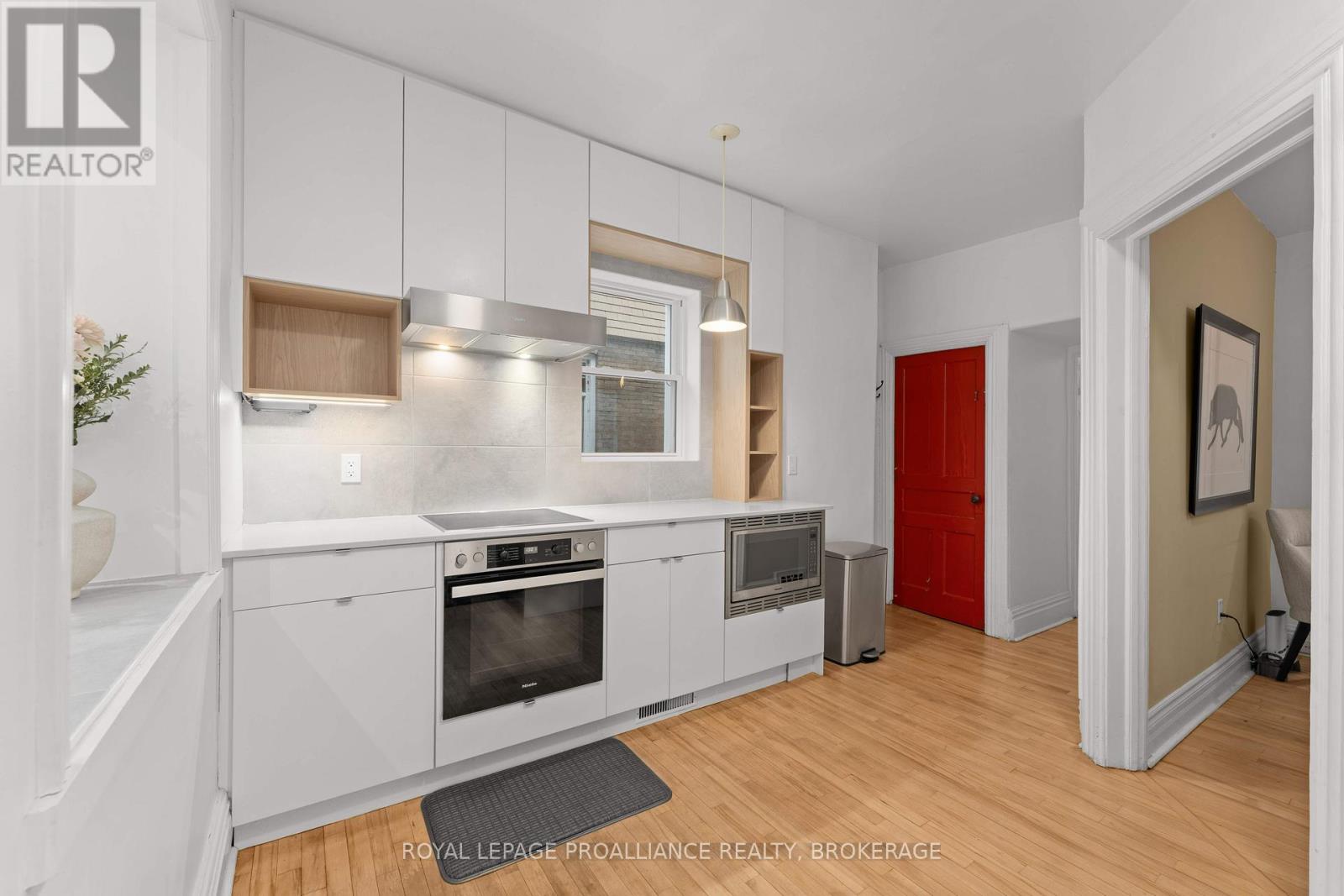 29 Livingston Avenue, Kingston (Central City East), Ontario  K7L 4L1 - Photo 16 - X12755736