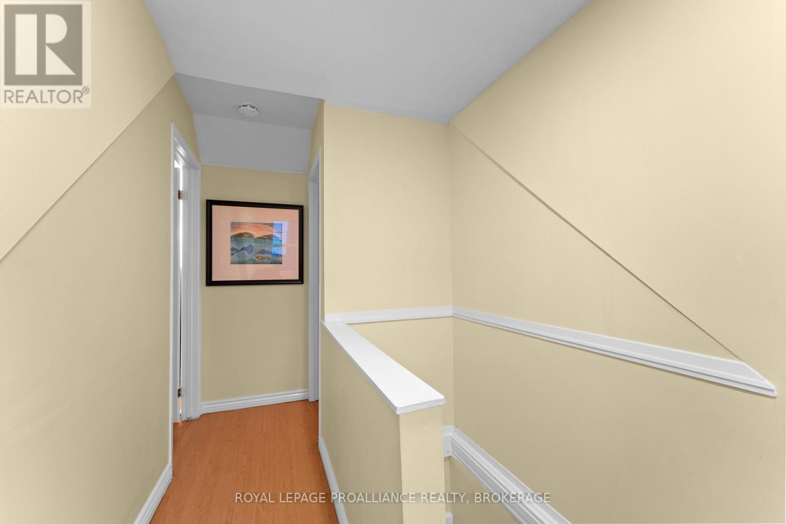 29 Livingston Avenue, Kingston (Central City East), Ontario  K7L 4L1 - Photo 35 - X12755736