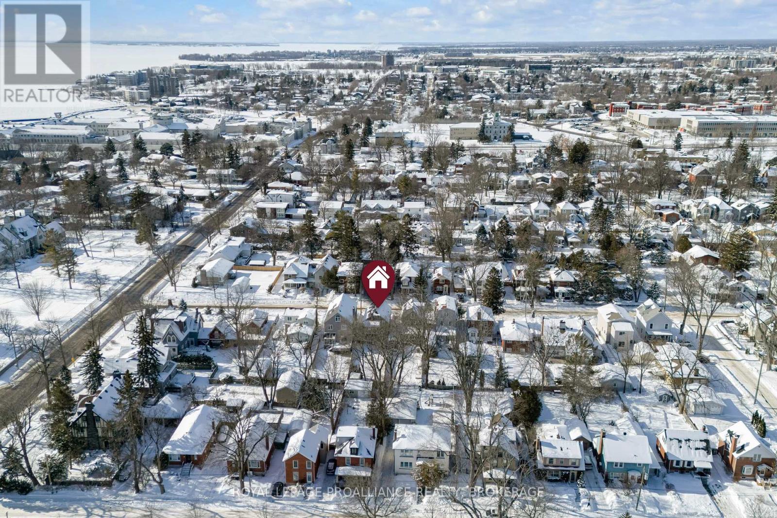 29 Livingston Avenue, Kingston (Central City East), Ontario  K7L 4L1 - Photo 45 - X12755736