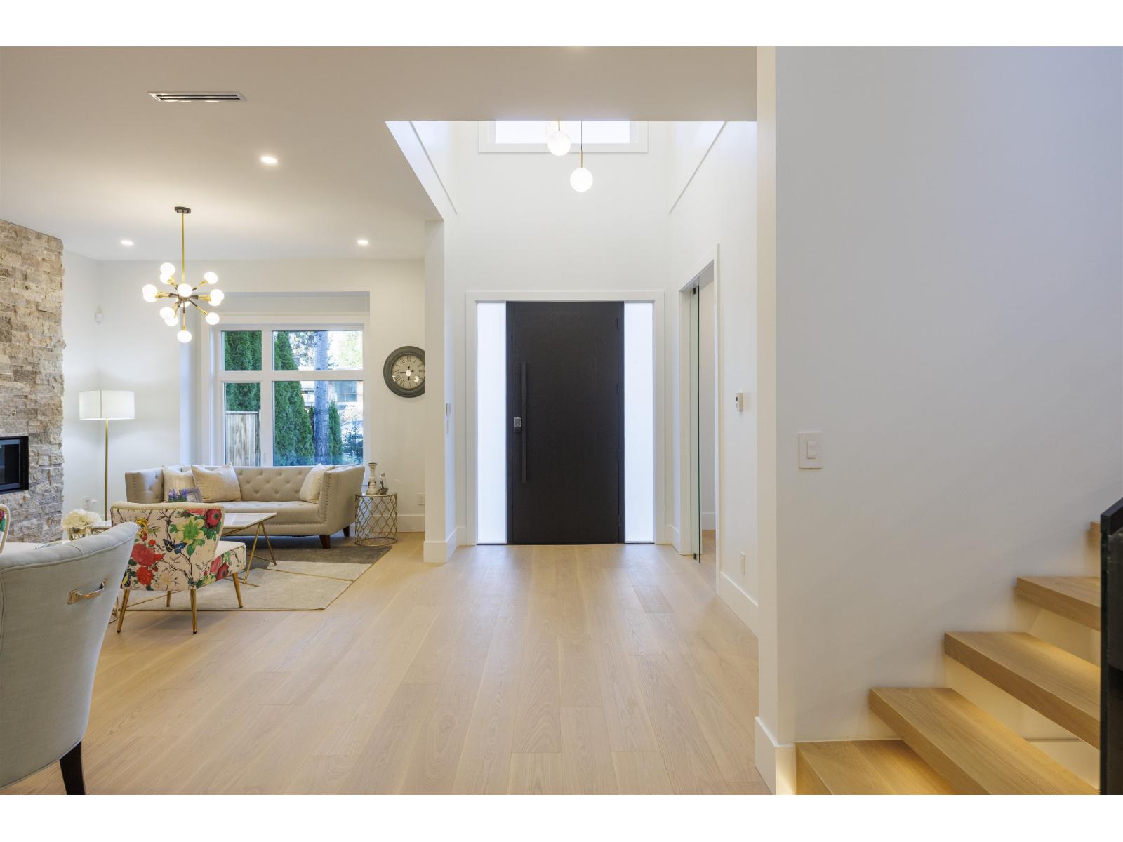 13030 15 Avenue, Surrey, British Columbia  V4A 1K7 - Photo 3 - R3086288