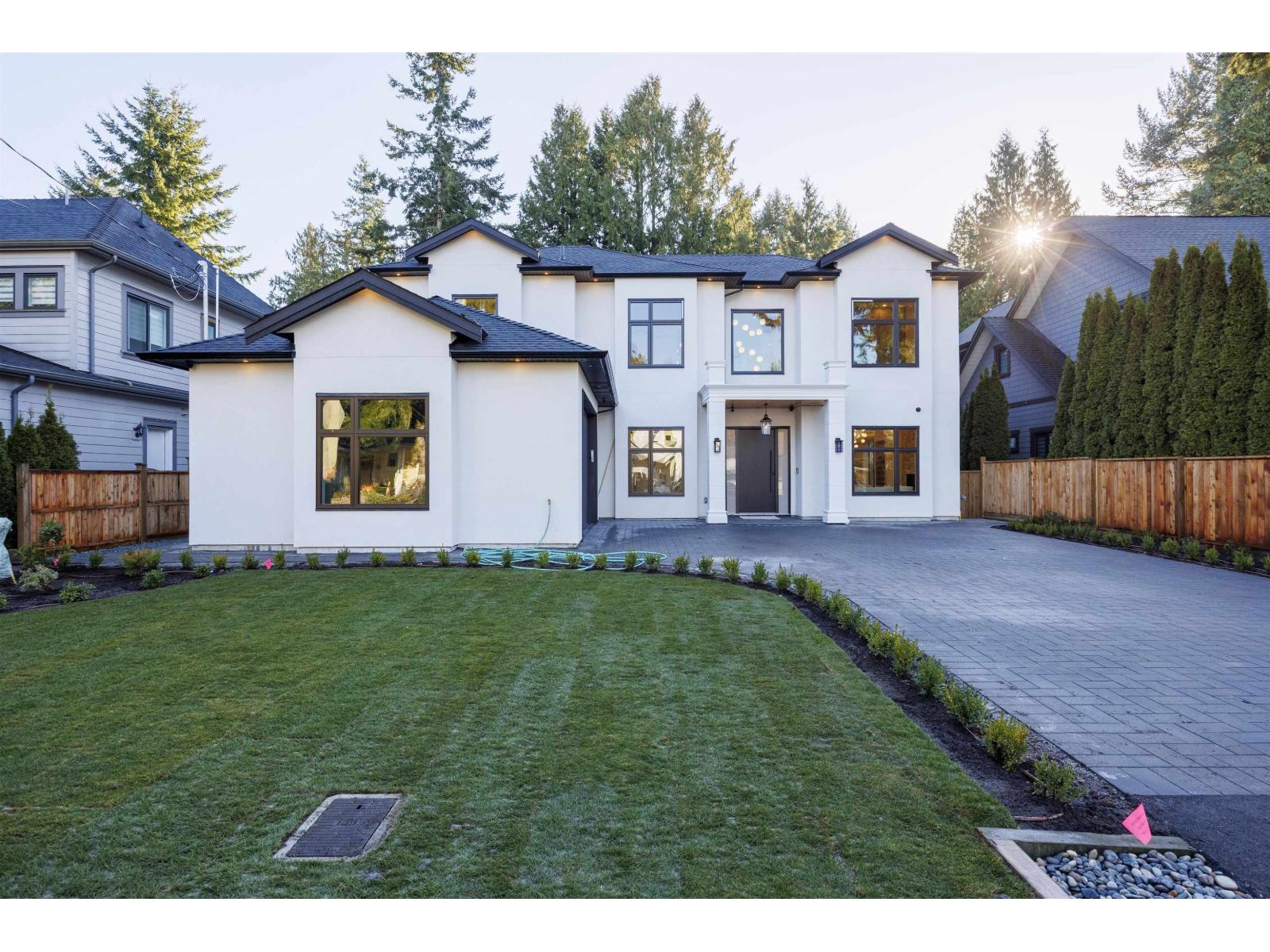 13030 15 Avenue, Surrey, British Columbia  V4A 1K7 - Photo 1 - R3086288