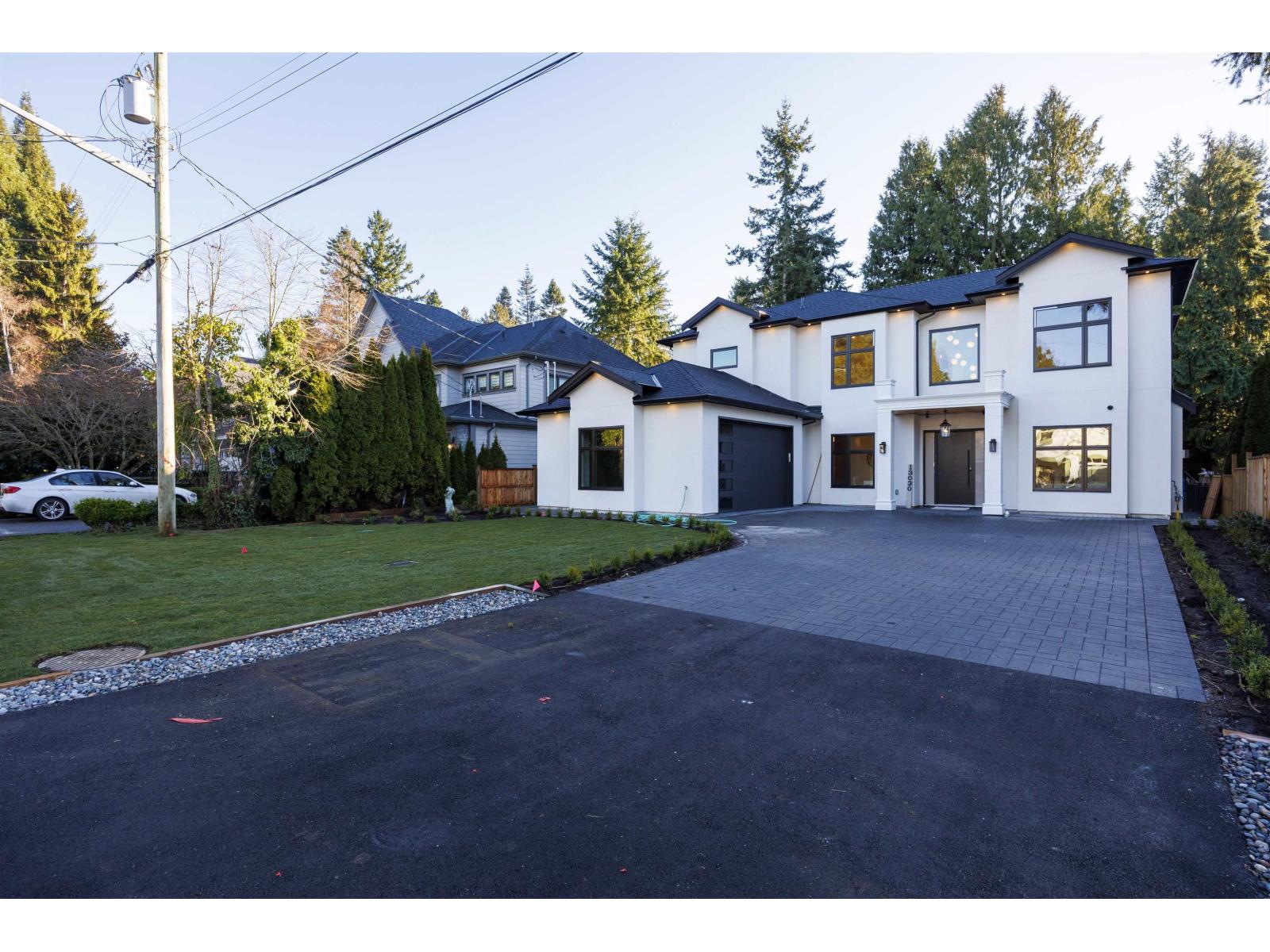 13030 15 Avenue, Surrey, British Columbia  V4A 1K7 - Photo 2 - R3086288