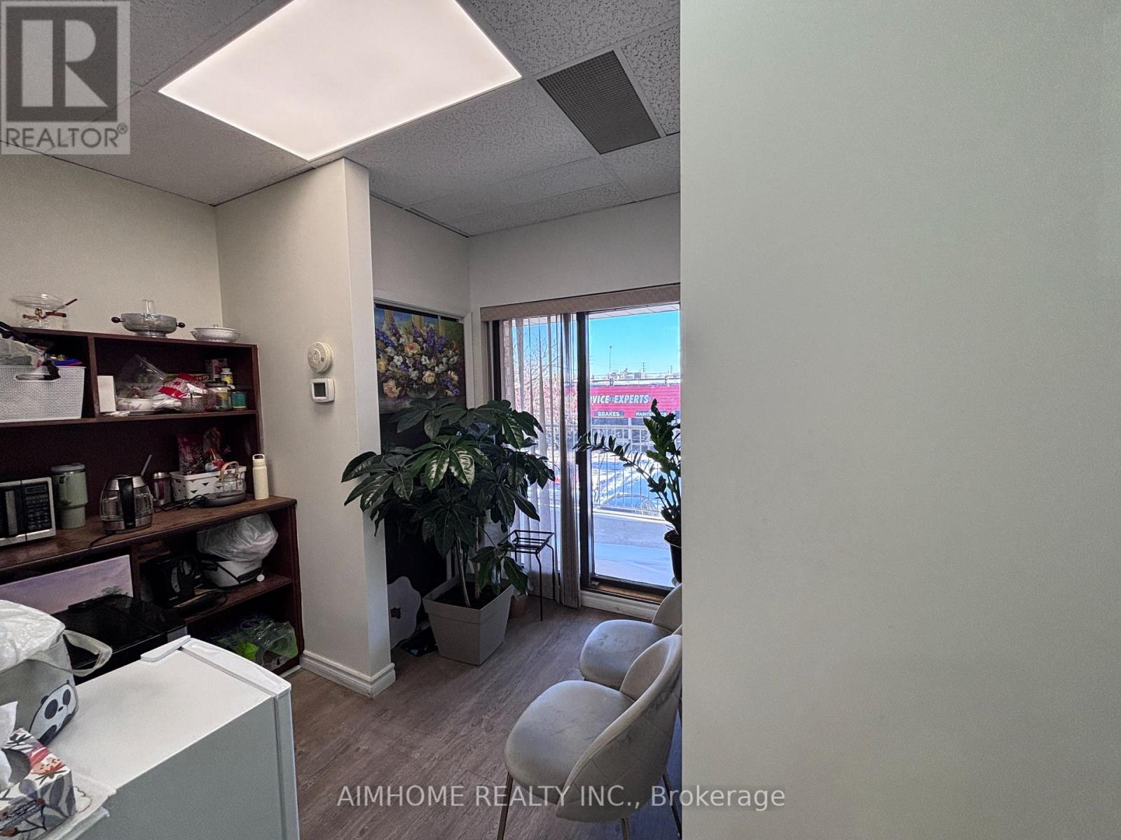 200 - 4591 Highway 7 E, Markham, Ontario  L3R 1M6 - Photo 8 - N12744346