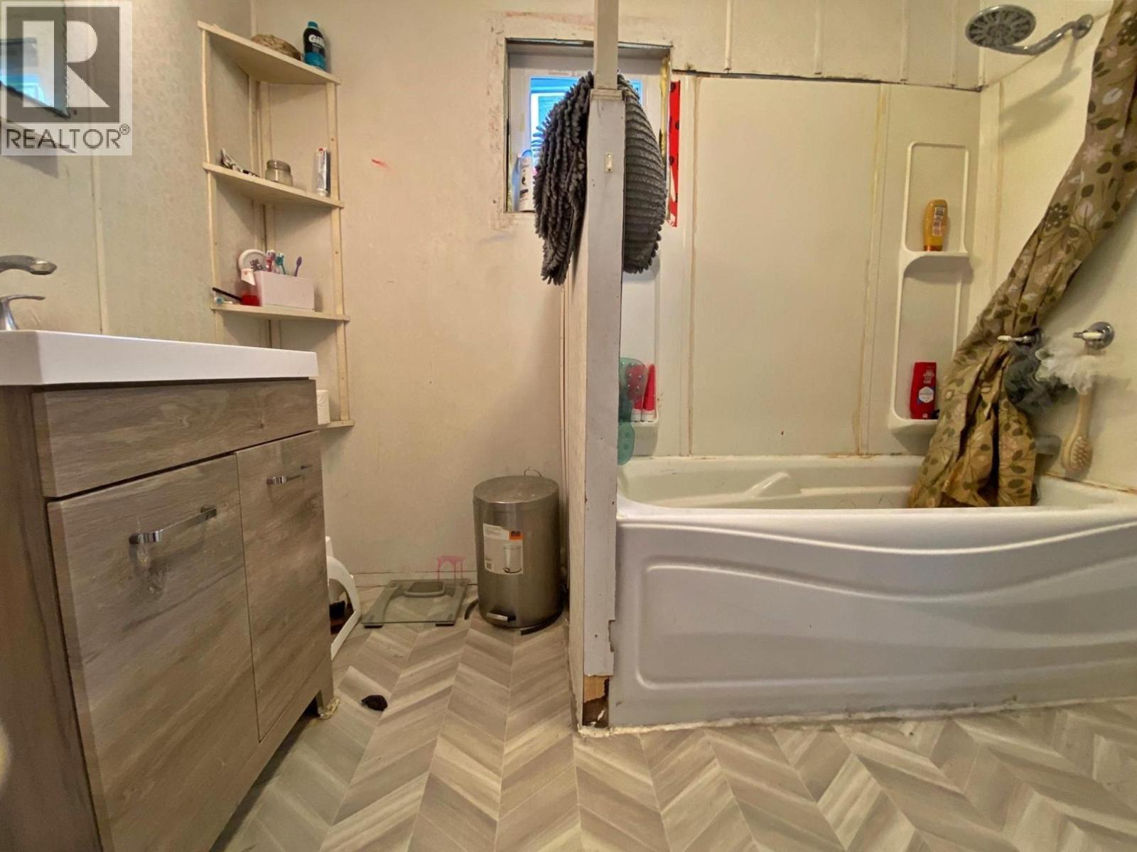 9857-9861 Church Street, Little Fort, British Columbia  V0E 2C0 - Photo 13 - 10374891