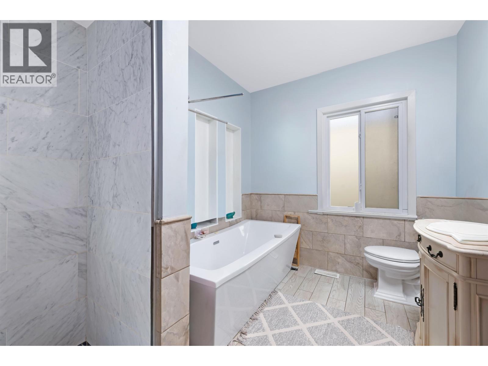 2675 Dundas Street, Vancouver, British Columbia  V5K 1R1 - Photo 12 - R3086323