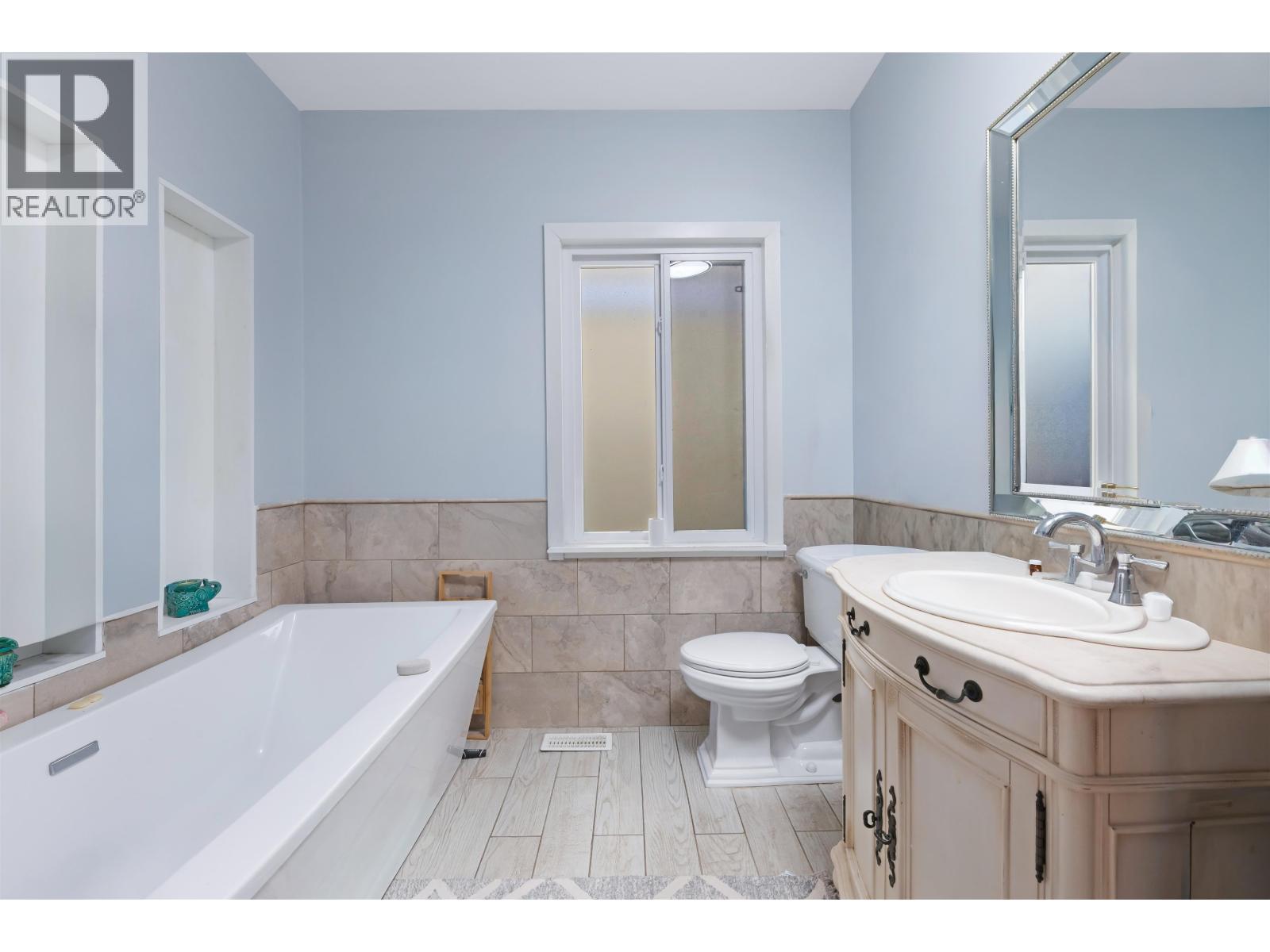 2675 Dundas Street, Vancouver, British Columbia  V5K 1R1 - Photo 13 - R3086323