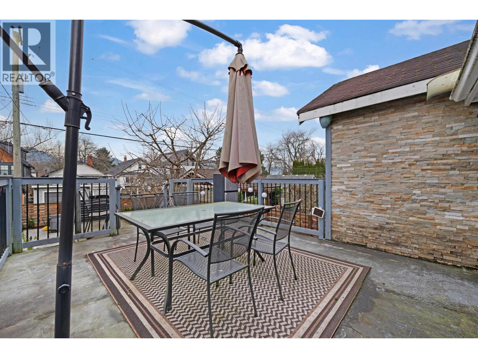 2675 Dundas Street, Vancouver, British Columbia  V5K 1R1 - Photo 19 - R3086323