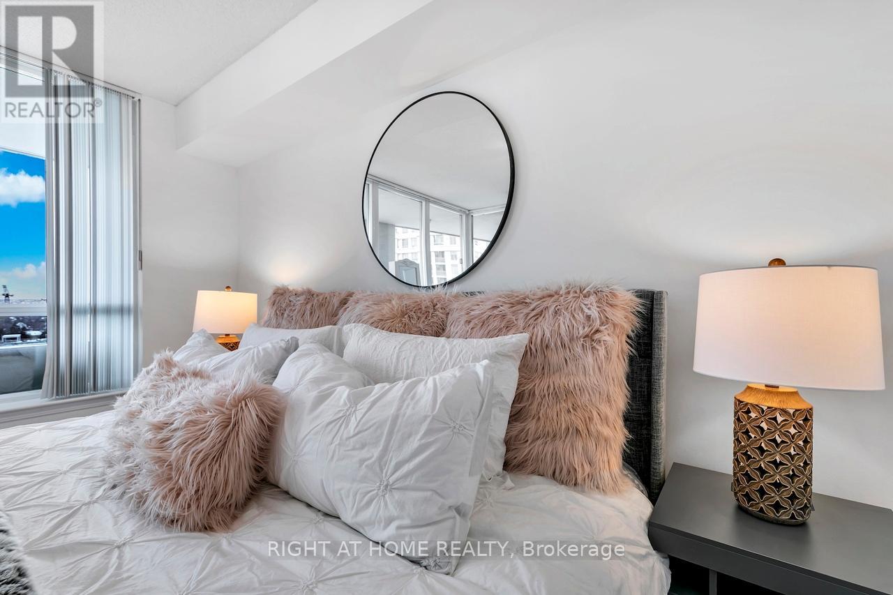 1615 - 17 Barberry Place, Toronto, Ontario  M2K 3E2 - Photo 32 - C12755710