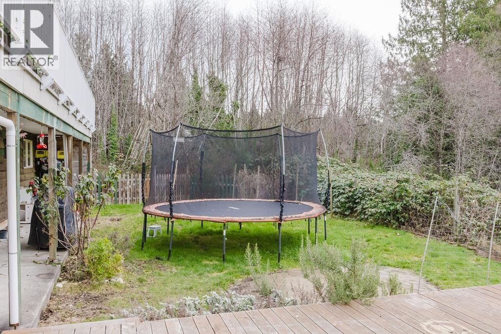 1405 Velvet Road, Gibsons, British Columbia  V0N 1V0 - Photo 33 - R3079123