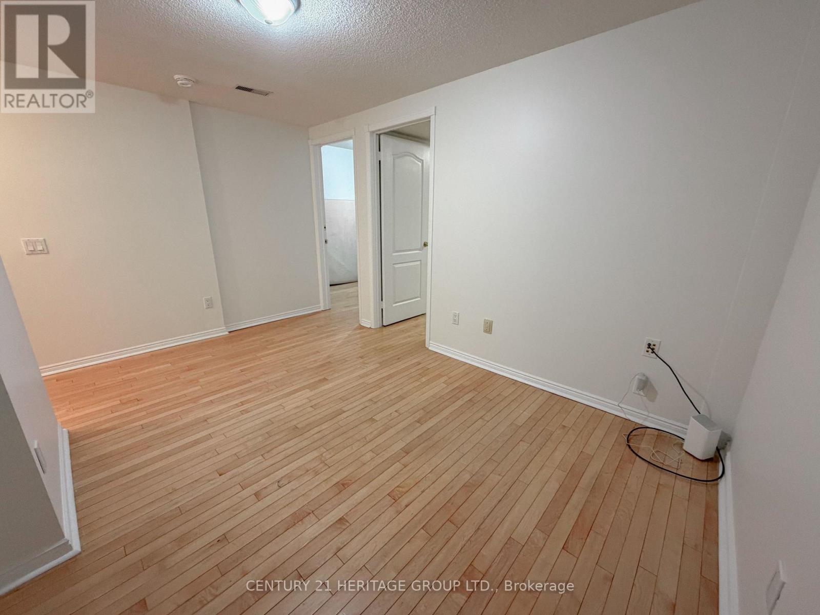 312 - 900 Steeles Avenue, Vaughan, Ontario  L4J 8C2 - Photo 11 - N12755702