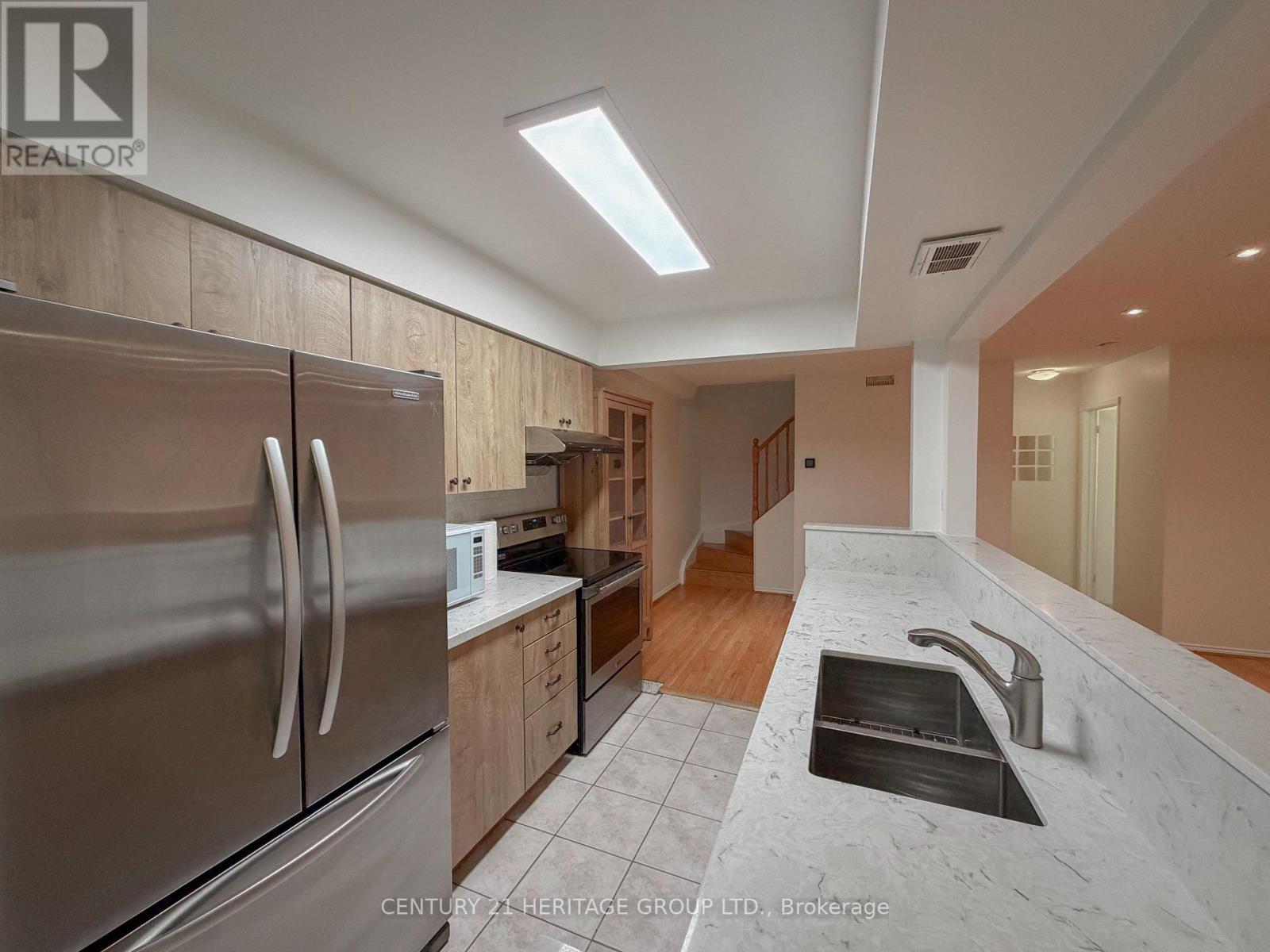 312 - 900 Steeles Avenue, Vaughan, Ontario  L4J 8C2 - Photo 2 - N12755702