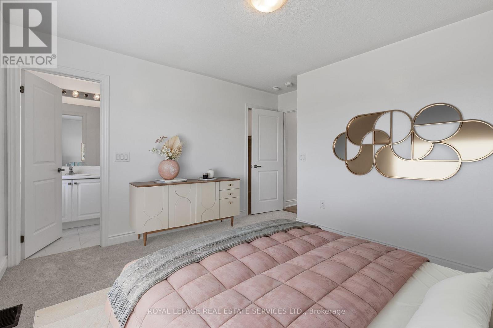 28 Union Boulevard, Wasaga Beach, Ontario  L9Z 0M5 - Photo 11 - S12755712