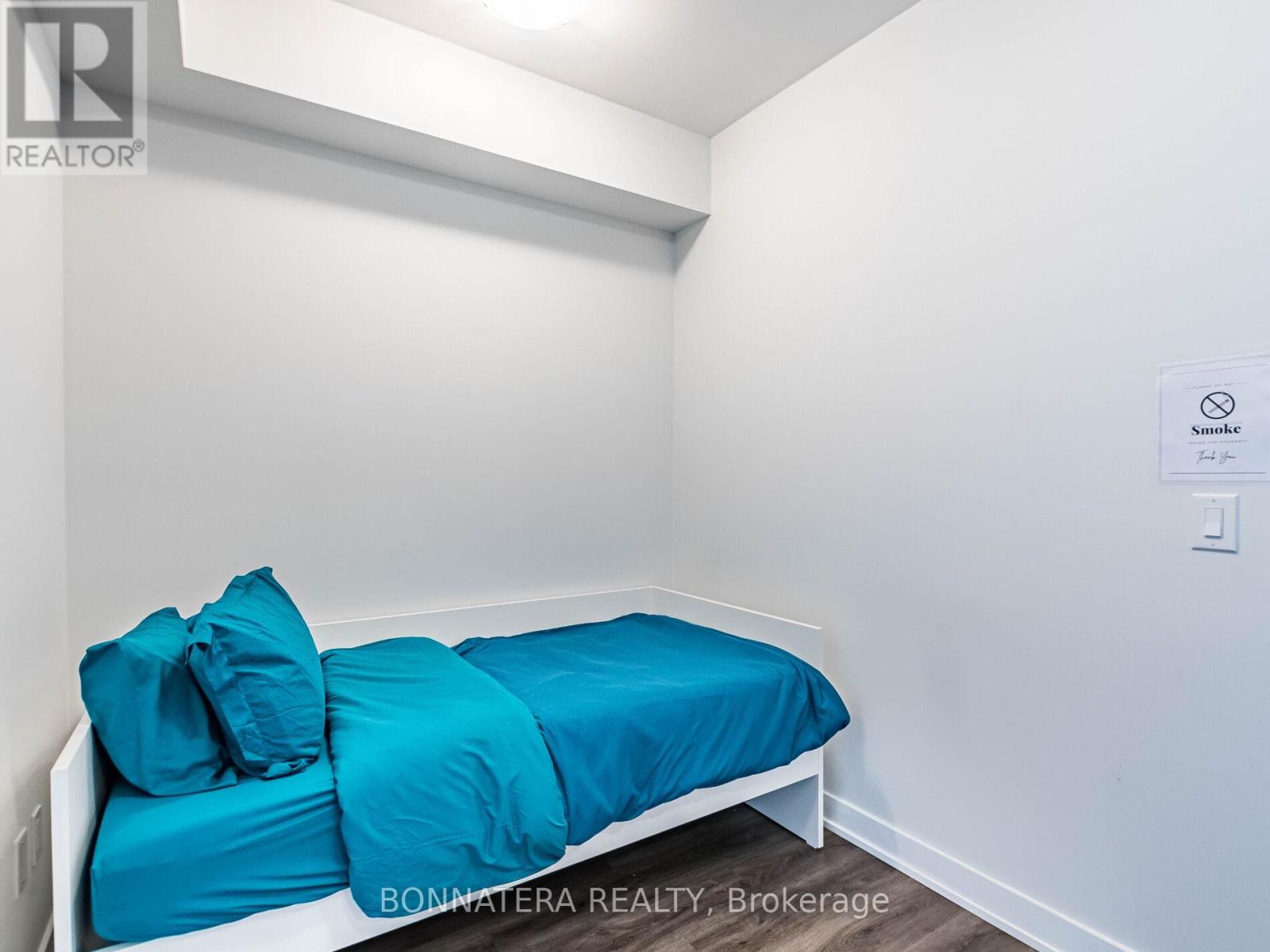 3302 - 4130 Parkside Village Drive, Mississauga, Ontario  L5B 0L7 - Photo 13 - W12755700