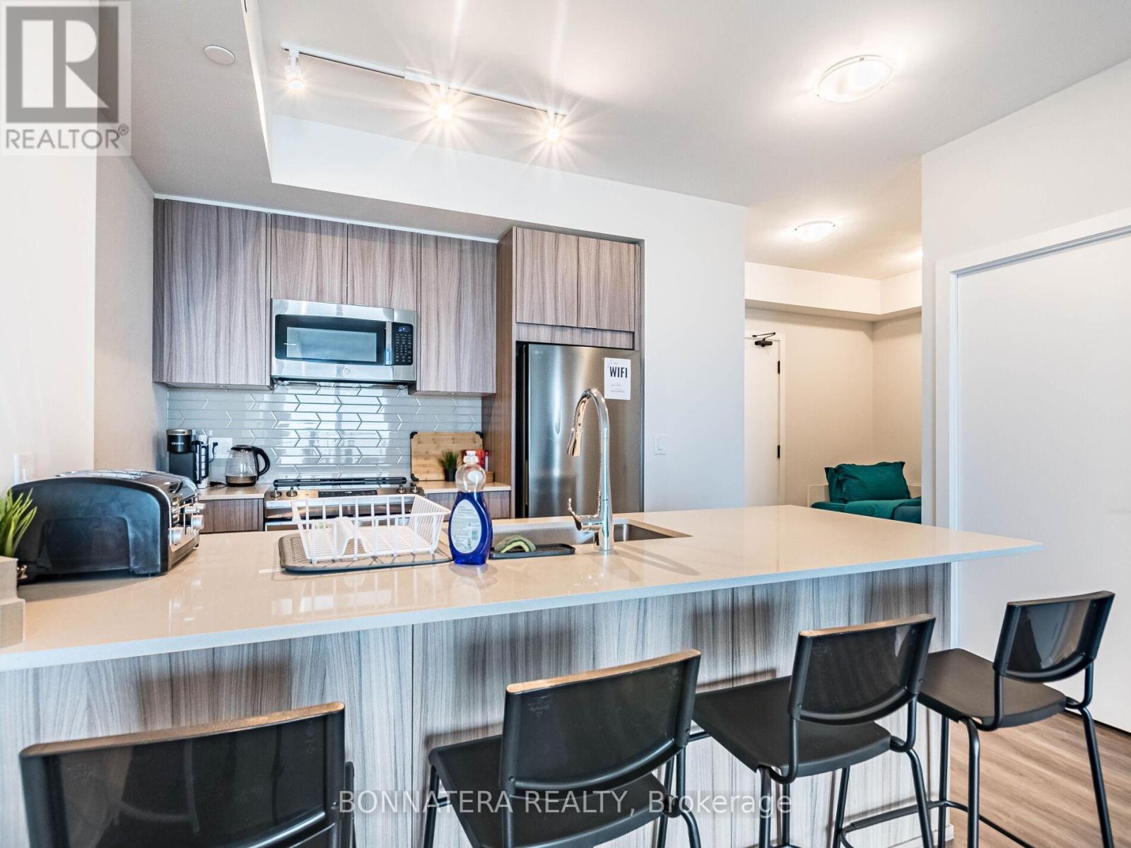 3302 - 4130 Parkside Village Drive, Mississauga, Ontario  L5B 0L7 - Photo 19 - W12755700