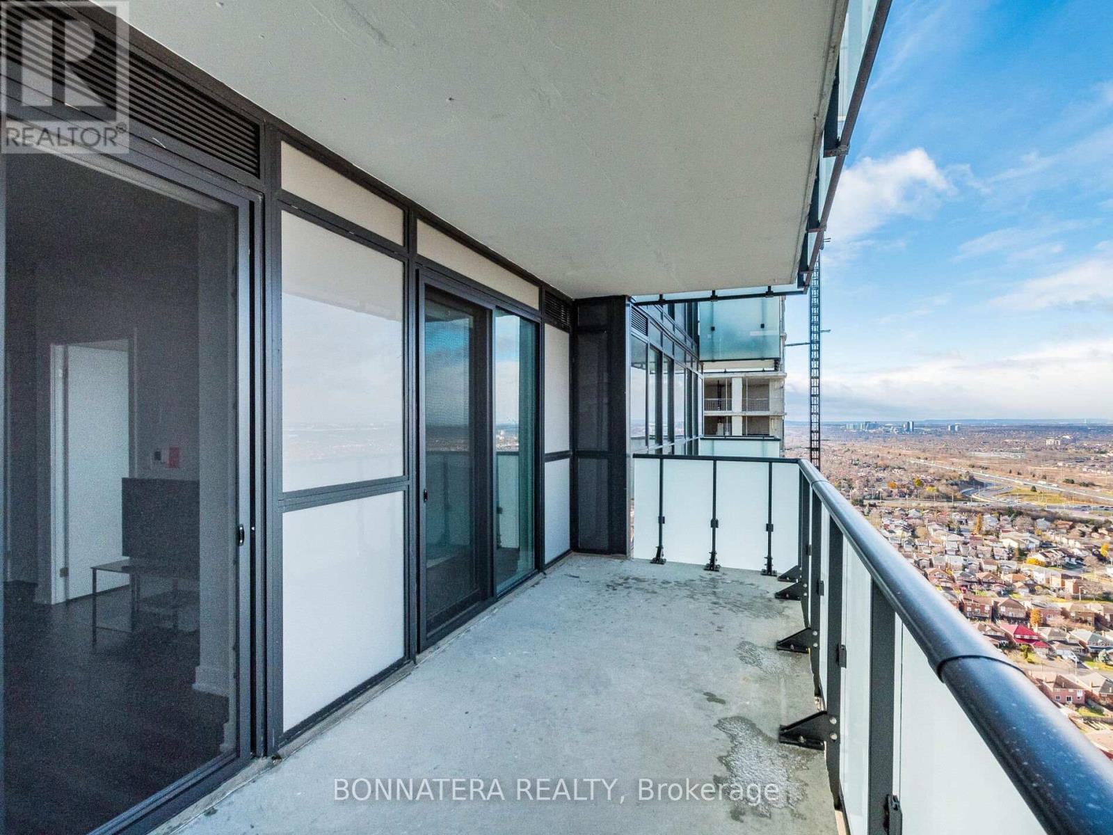 3302 - 4130 Parkside Village Drive, Mississauga, Ontario  L5B 0L7 - Photo 29 - W12755700