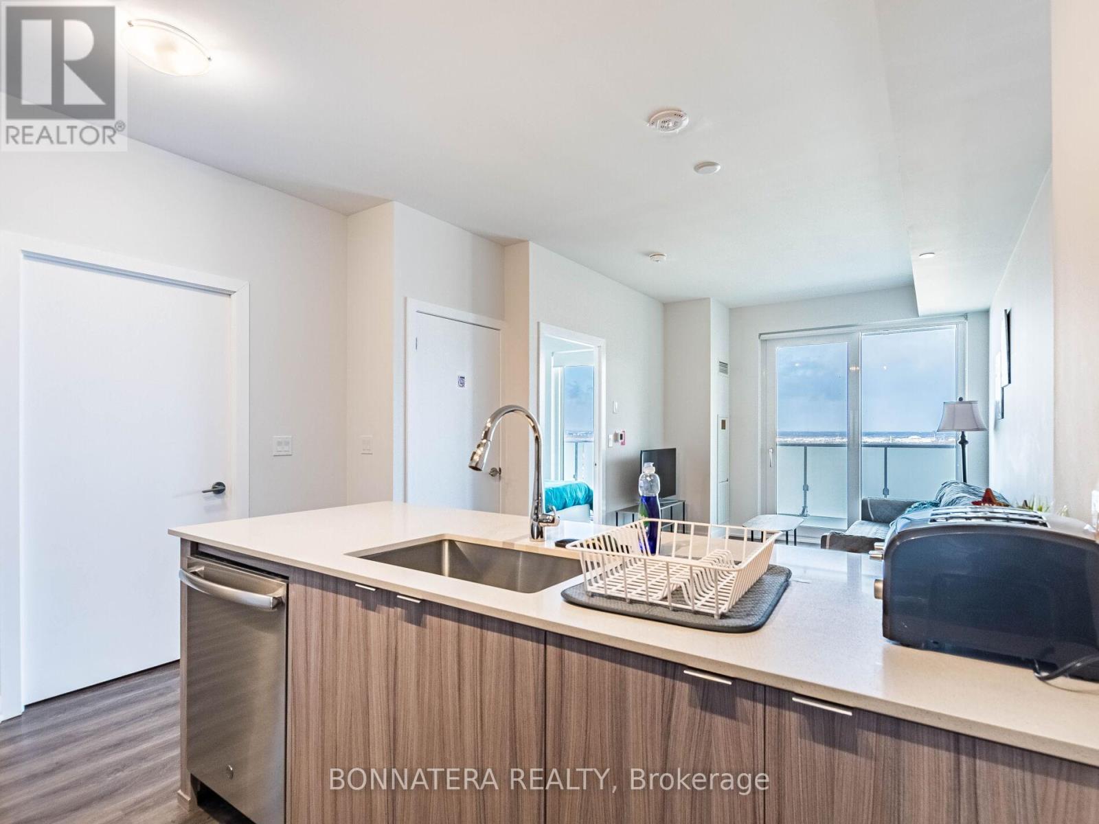 3302 - 4130 Parkside Village Drive, Mississauga, Ontario  L5B 0L7 - Photo 37 - W12755700