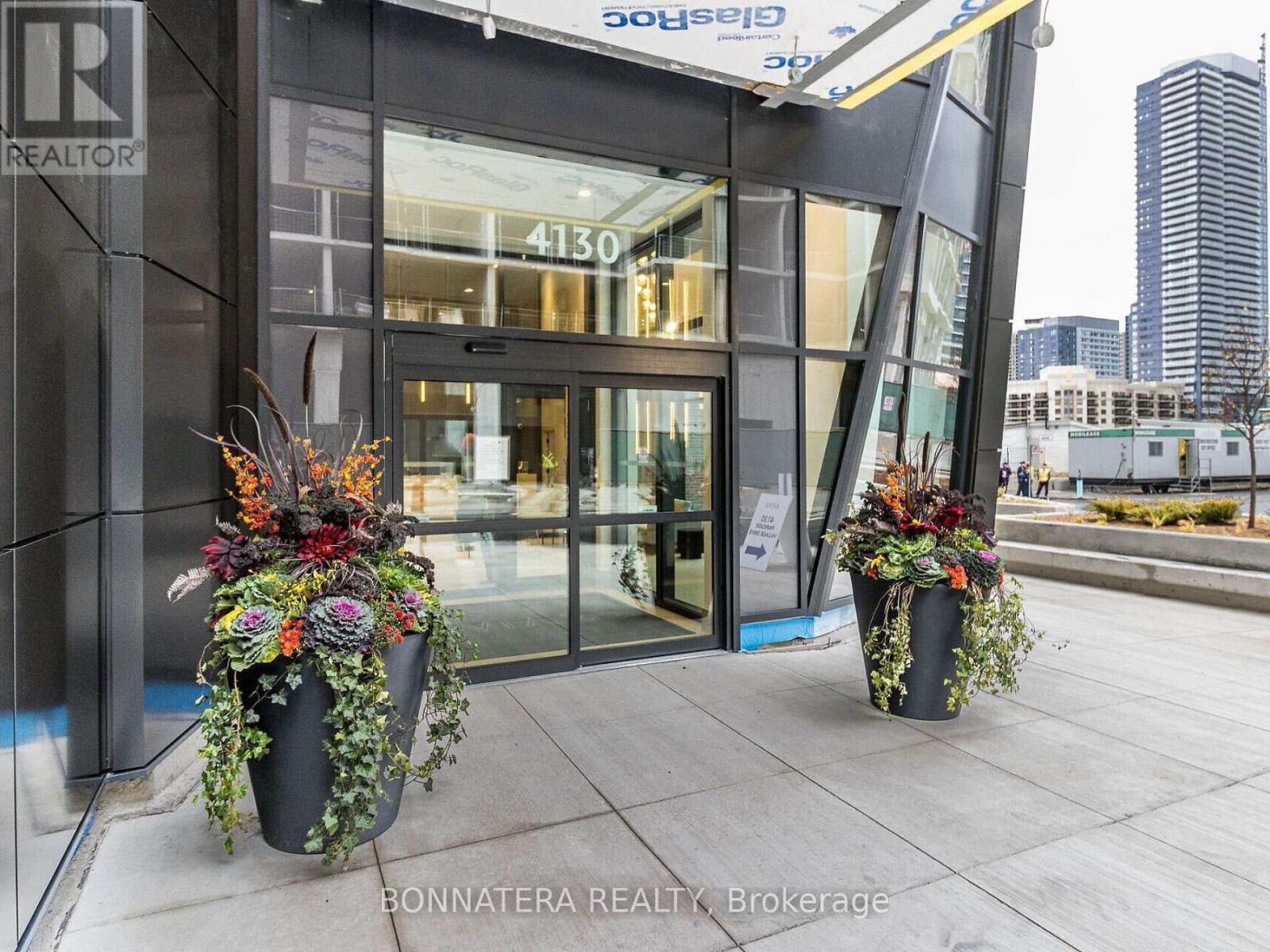 3302 - 4130 Parkside Village Drive, Mississauga, Ontario  L5B 0L7 - Photo 6 - W12755700