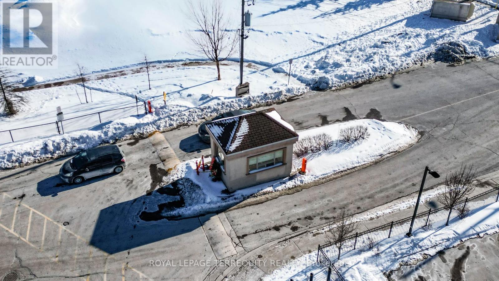 2405 - 6 Dayspring Circle, Brampton, Ontario  L6P 2Z6 - Photo 40 - W12755716