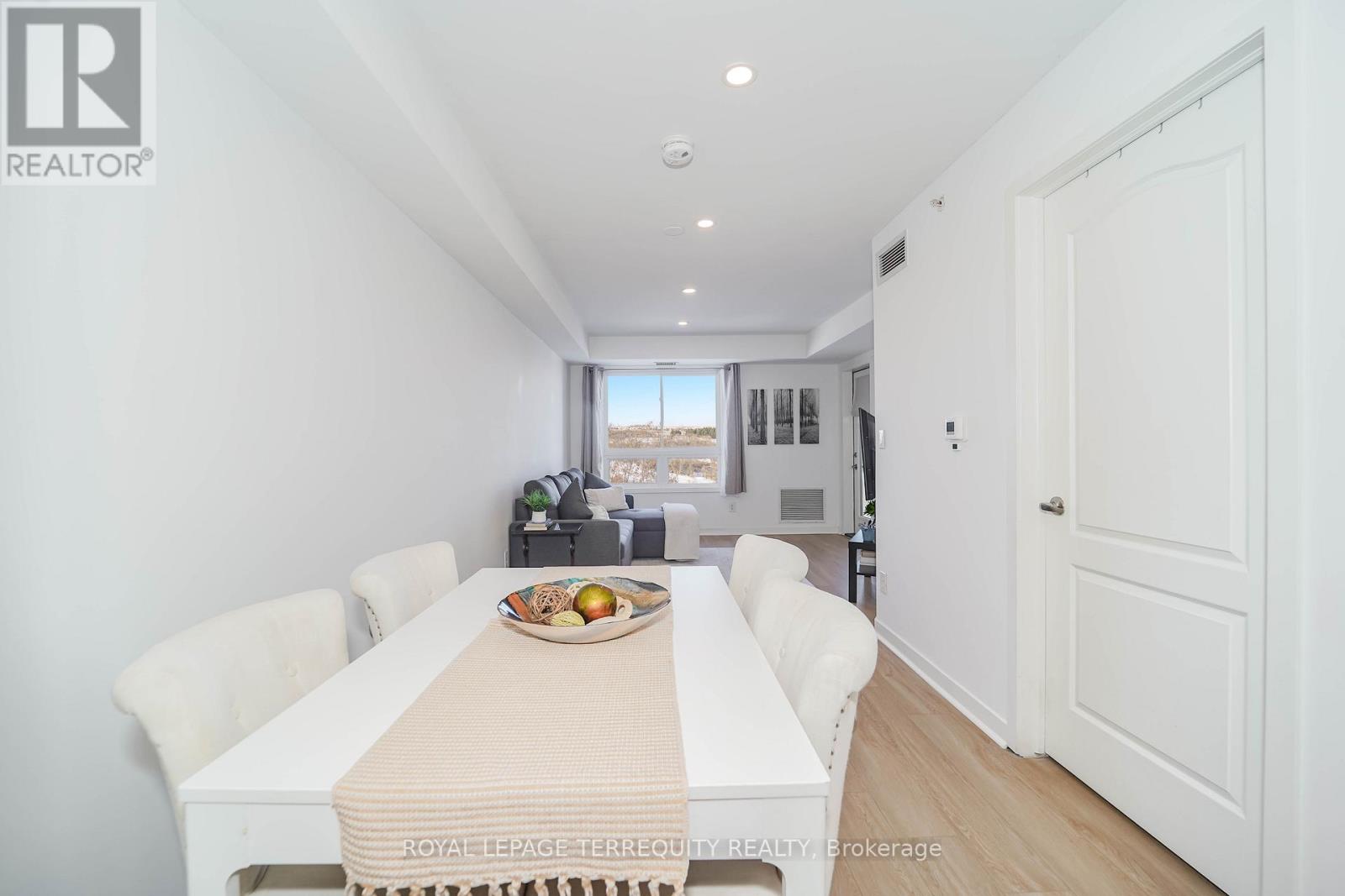 2405 - 6 Dayspring Circle, Brampton, Ontario  L6P 2Z6 - Photo 8 - W12755716