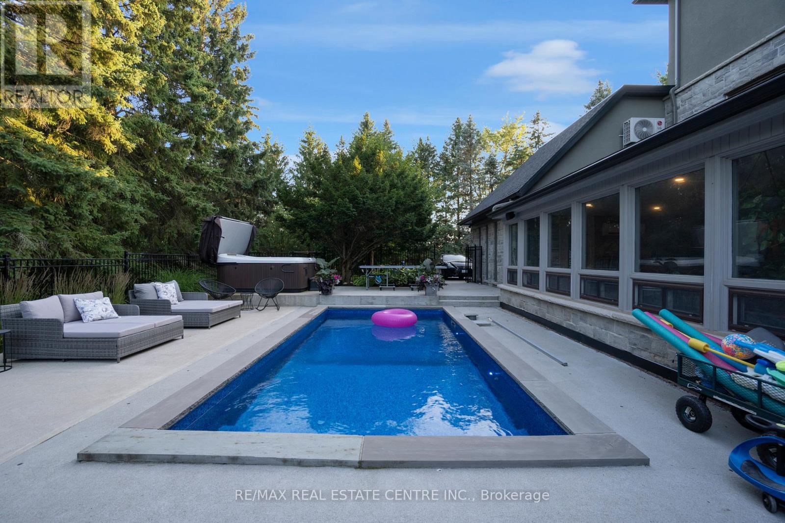 1175 Derry Road, Milton, Ontario  L0P 1B0 - Photo 43 - W12755732