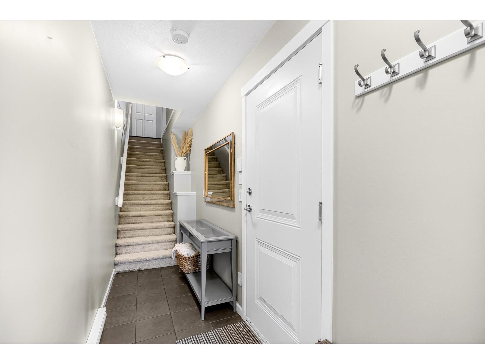 44 19505 68a Avenue, Surrey, British Columbia  V4N 6K3 - Photo 3 - R3086359