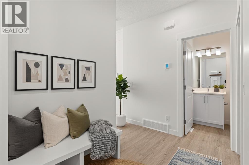 60 Creekstone Grove Sw, Calgary, Alberta  T2x 4X8 - Photo 6 - A2282171