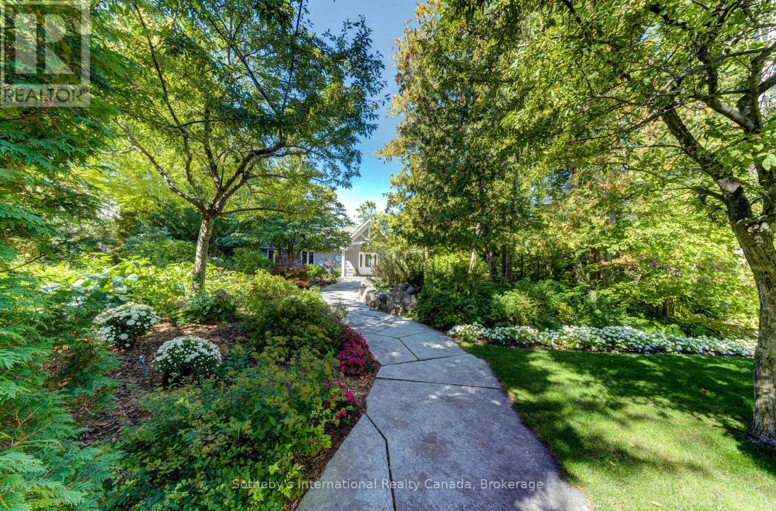 1036 River Road E, Wasaga Beach, Ontario  L0L 2P0 - Photo 40 - S12755812