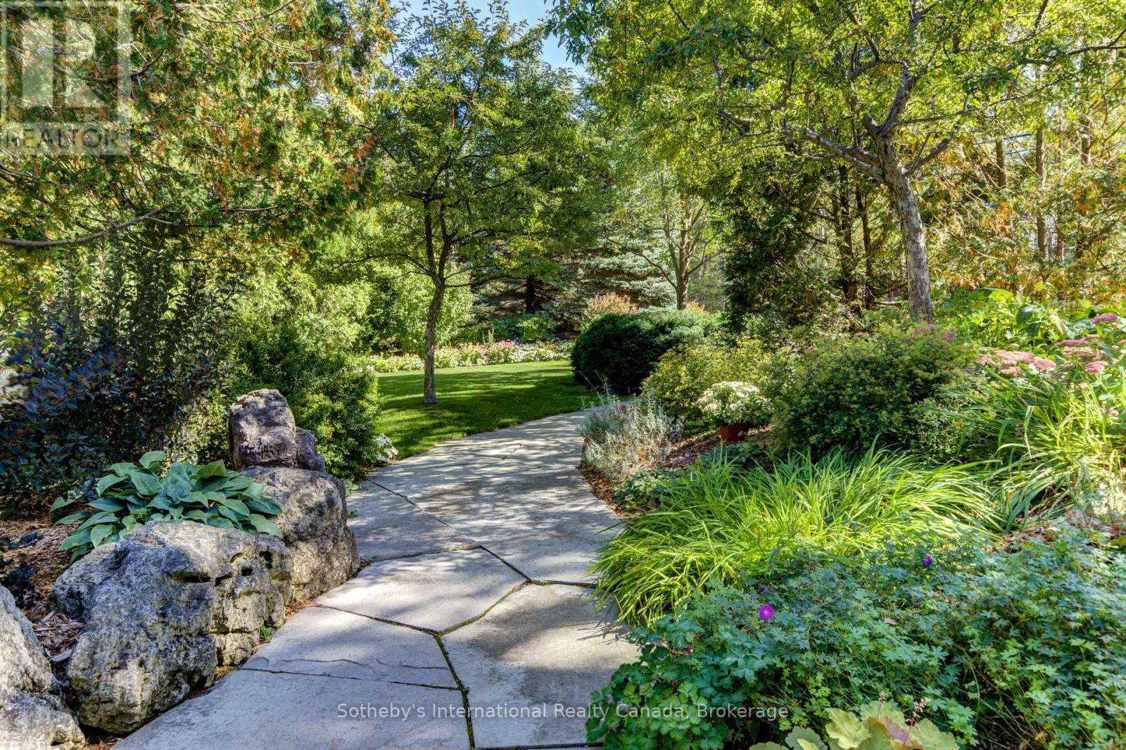 1036 River Road E, Wasaga Beach, Ontario  L0L 2P0 - Photo 42 - S12755812