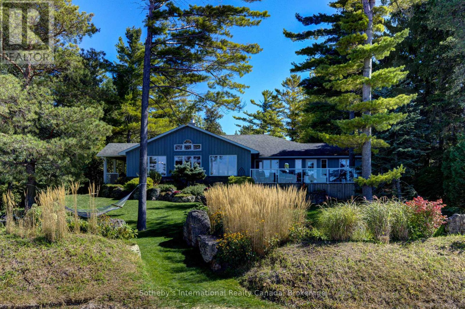 1036 River Road E, Wasaga Beach, Ontario  L0L 2P0 - Photo 45 - S12755812