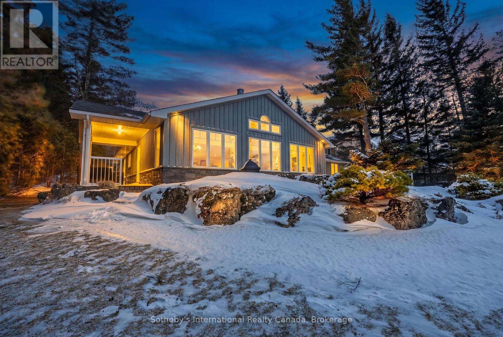 1036 River Road E, Wasaga Beach, Ontario  L9Z 2P7 - Photo 6 - S12755812