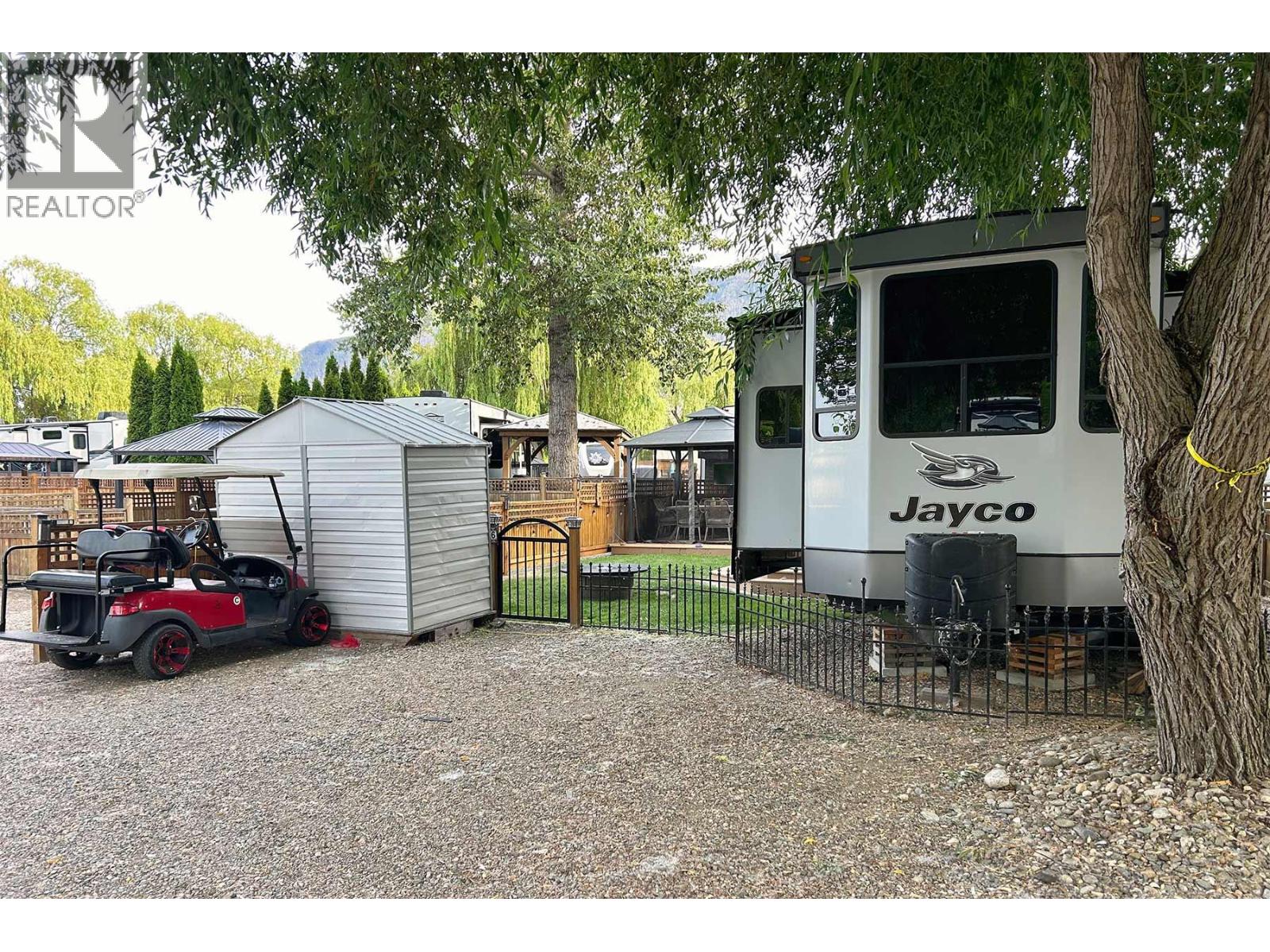 16 Osprey Lane, Lee Creek, British Columbia  V0E 1M4 - Photo 4 - 10374286