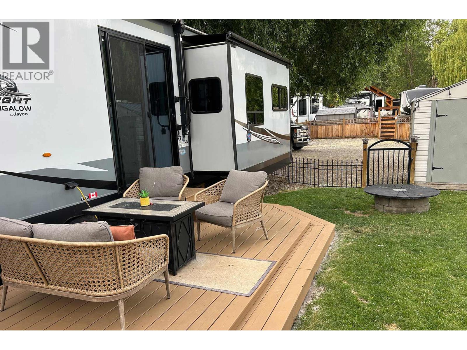 16 Osprey Lane, Lee Creek, British Columbia  V0E 1M4 - Photo 5 - 10374286