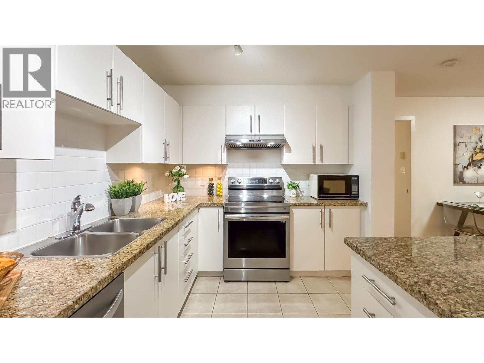 305 2088 Madison Avenue, Burnaby, British Columbia  V5C 6T5 - Photo 12 - R3086008