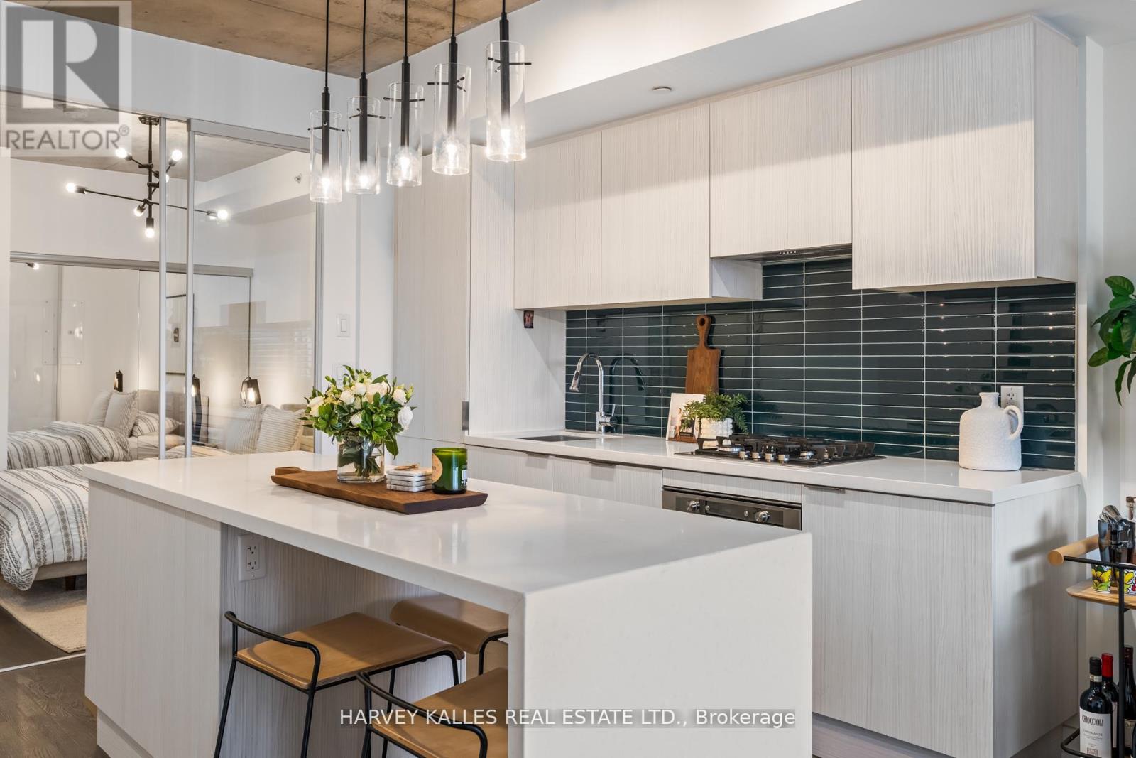 318 - 109 Ossington Avenue, Toronto, Ontario  M6J 0G1 - Photo 7 - C12755744