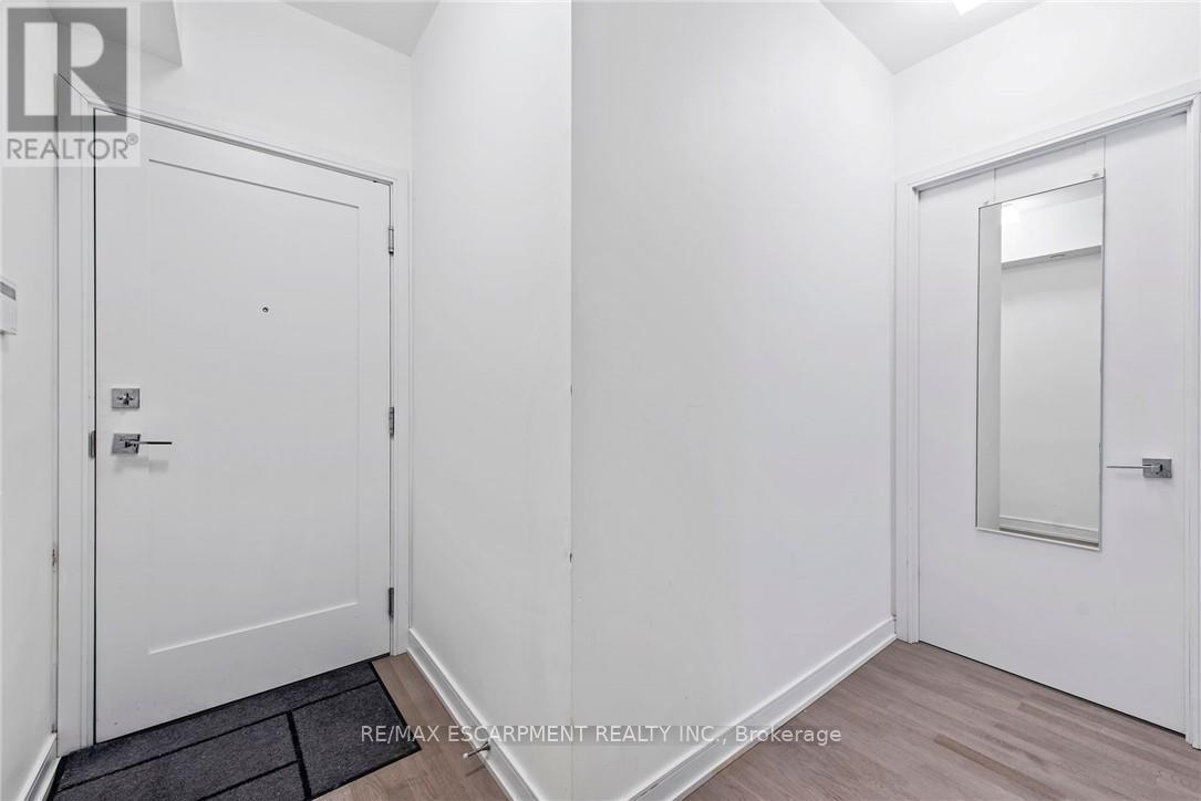 206 - 57 St Joseph Street, Toronto, Ontario  M5S 0C5 - Photo 6 - C12755764