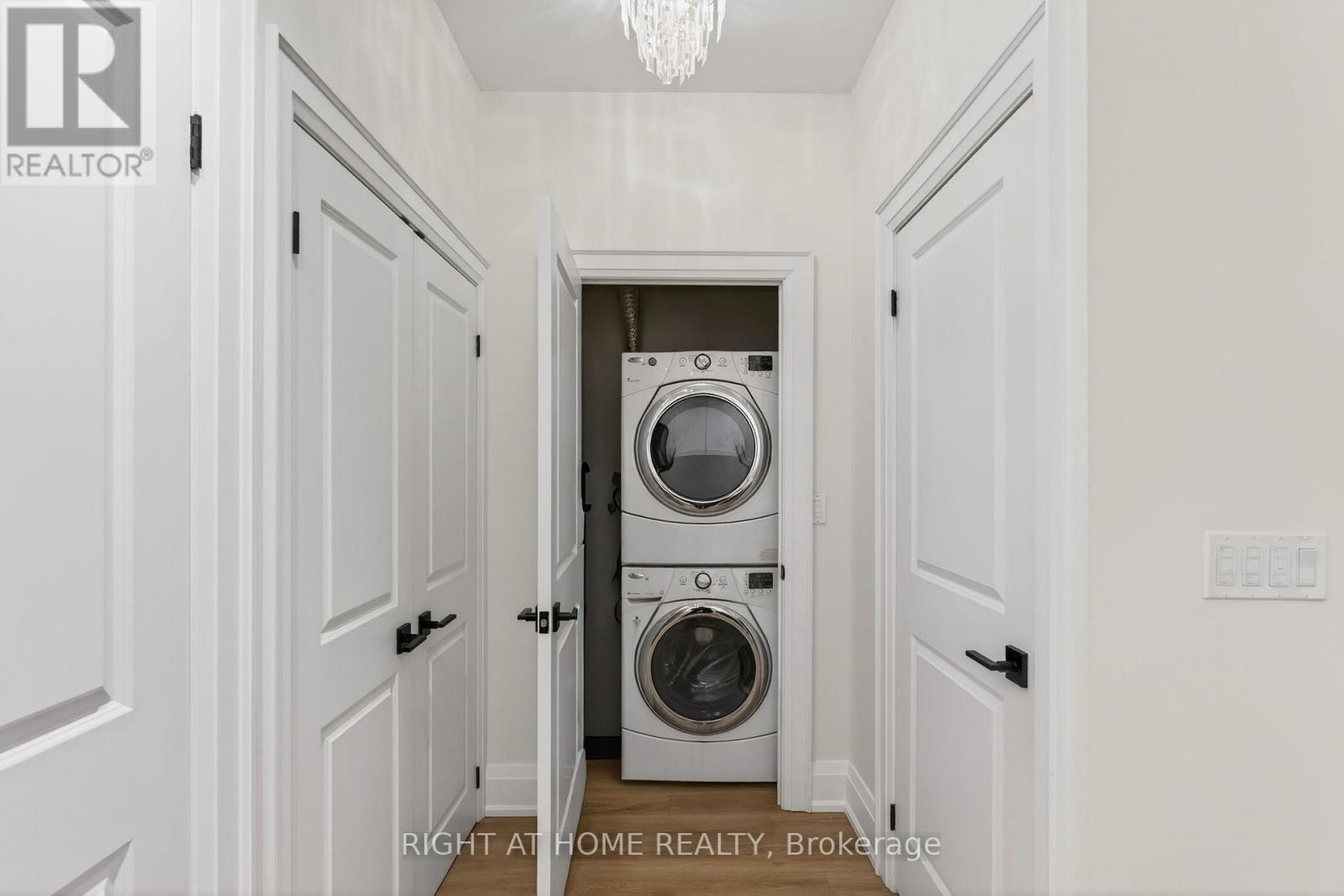 11 Bastion Street, Toronto (Niagara), Ontario  M5V 1A4 - Photo 17 - C12755790