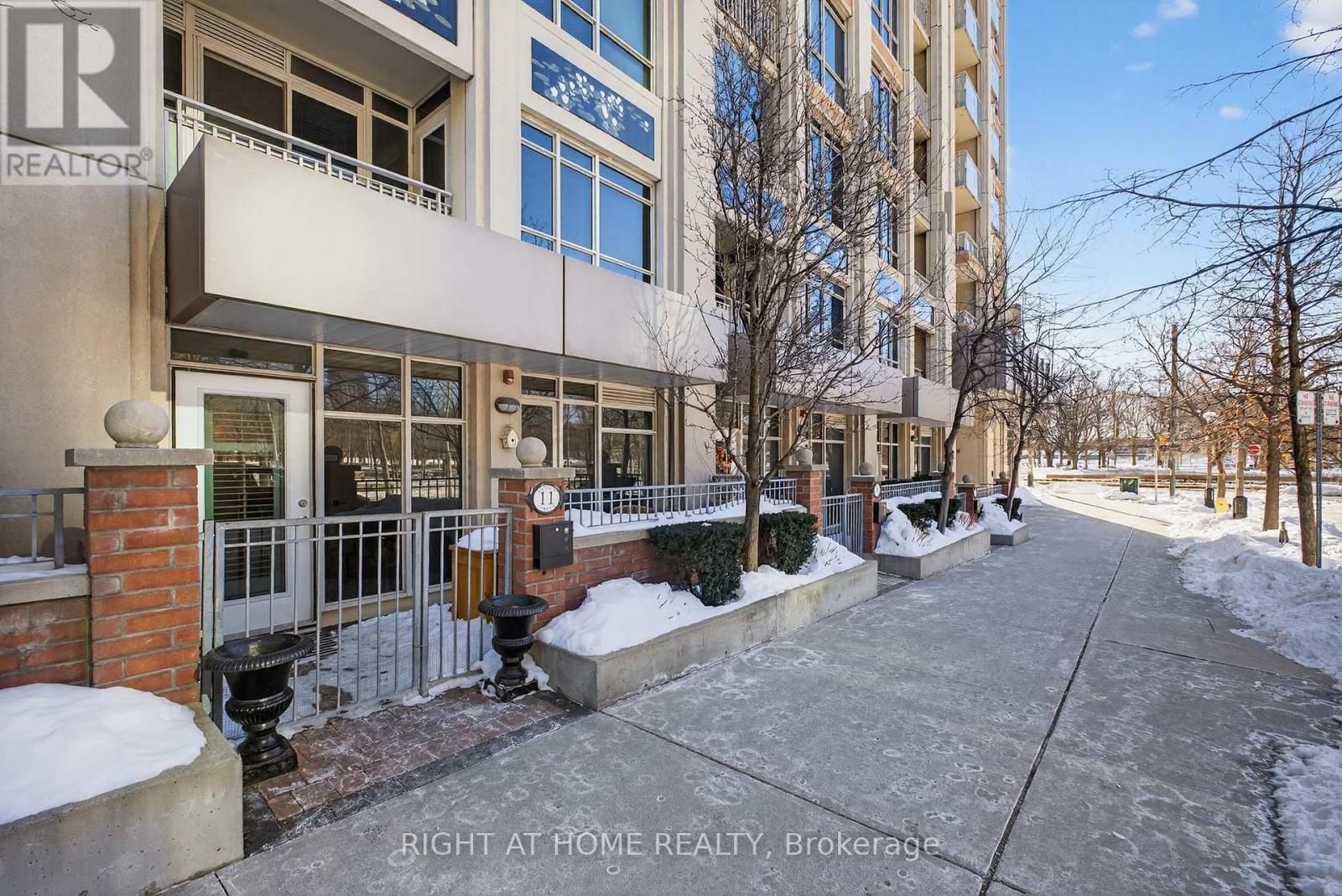 11 Bastion Street, Toronto (Niagara), Ontario  M5V 1A4 - Photo 2 - C12755790