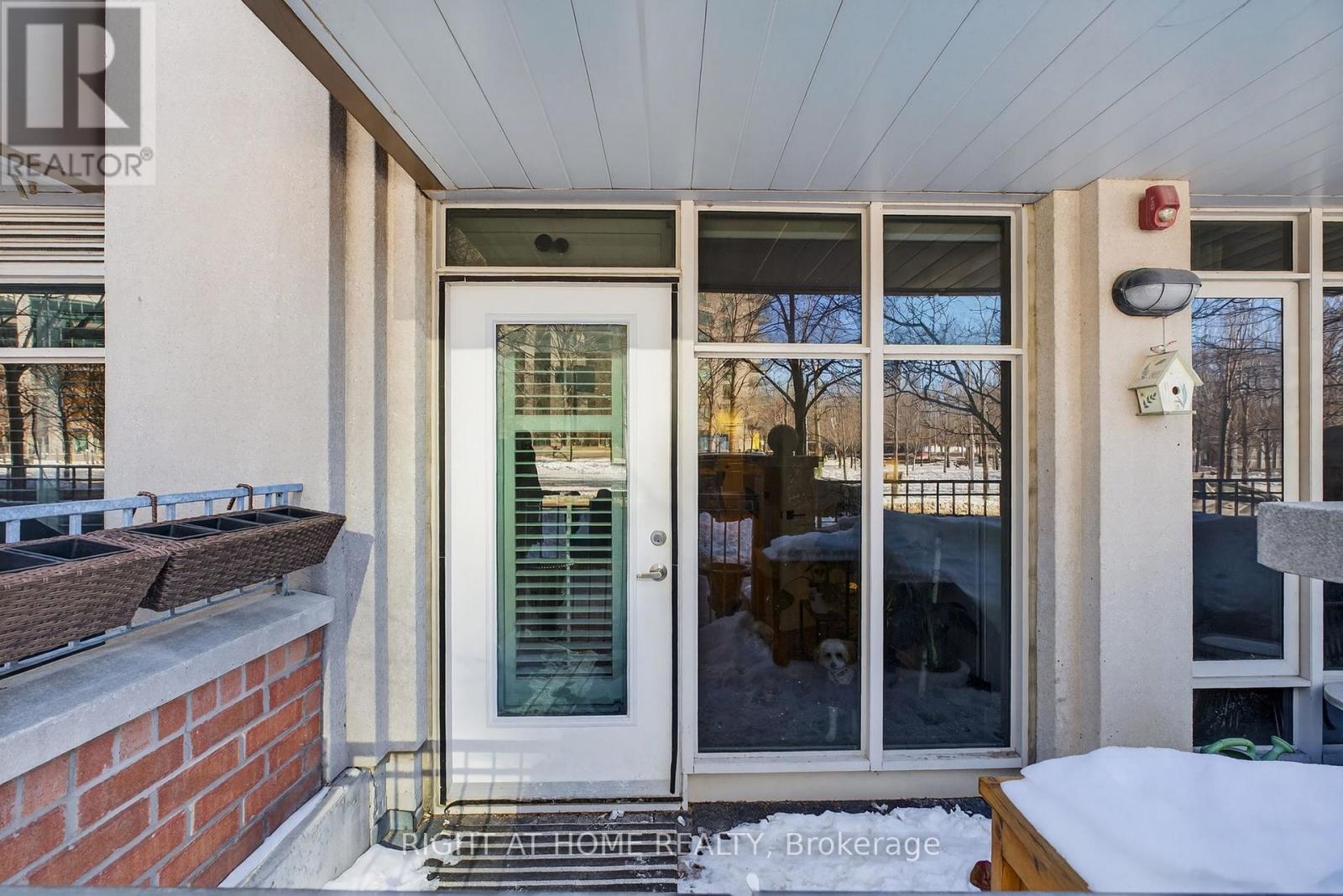 11 Bastion Street, Toronto (Niagara), Ontario  M5V 1A4 - Photo 3 - C12755790