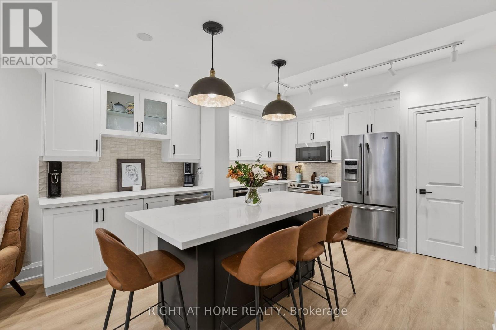 11 Bastion Street, Toronto (Niagara), Ontario  M5V 1A4 - Photo 9 - C12755790