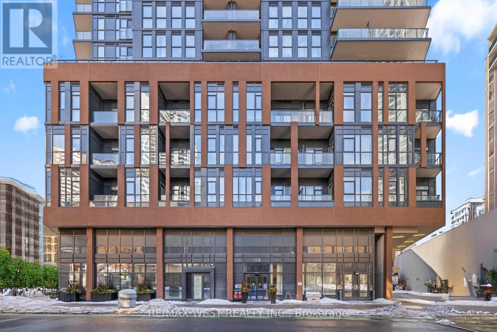 1010 - 159 WELLESLEY STREET E, Toronto, Ontario