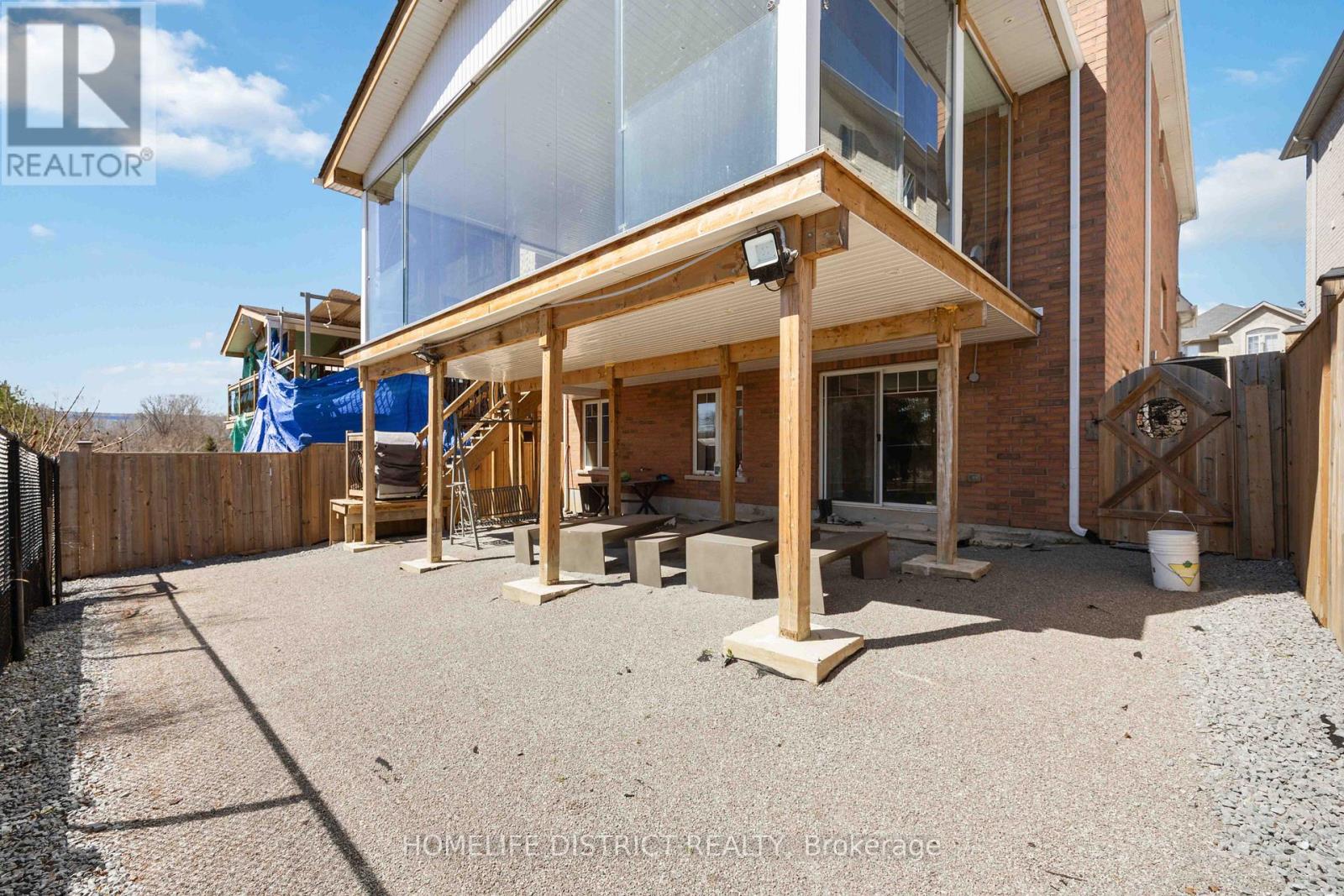 7 Mosely Crescent, Ajax (Central East), Ontario  L1Z 0M9 - Photo 26 - E12755742