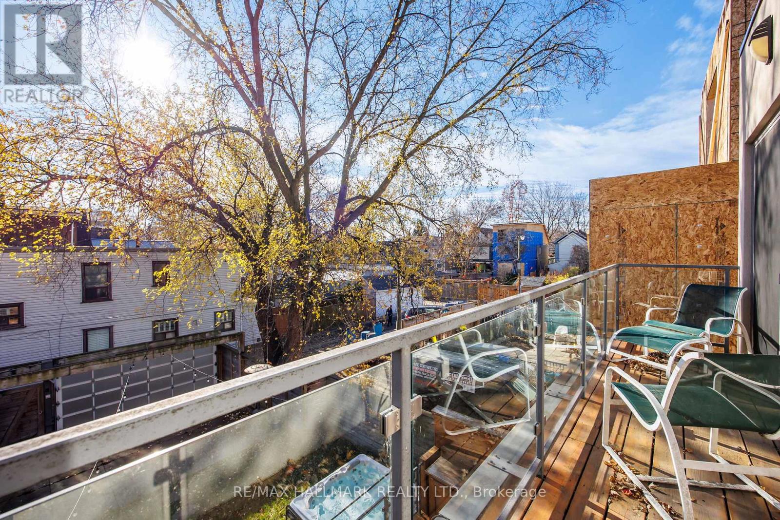 1549 Dundas Street E, Toronto, Ontario  M4L 1K6 - Photo 32 - E12755822